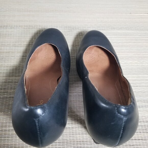 Clarks Artisian Womens 7 M Navy 3" Heel Platform Pumps Round Toe Leather Shoe - Picture 8 of 16